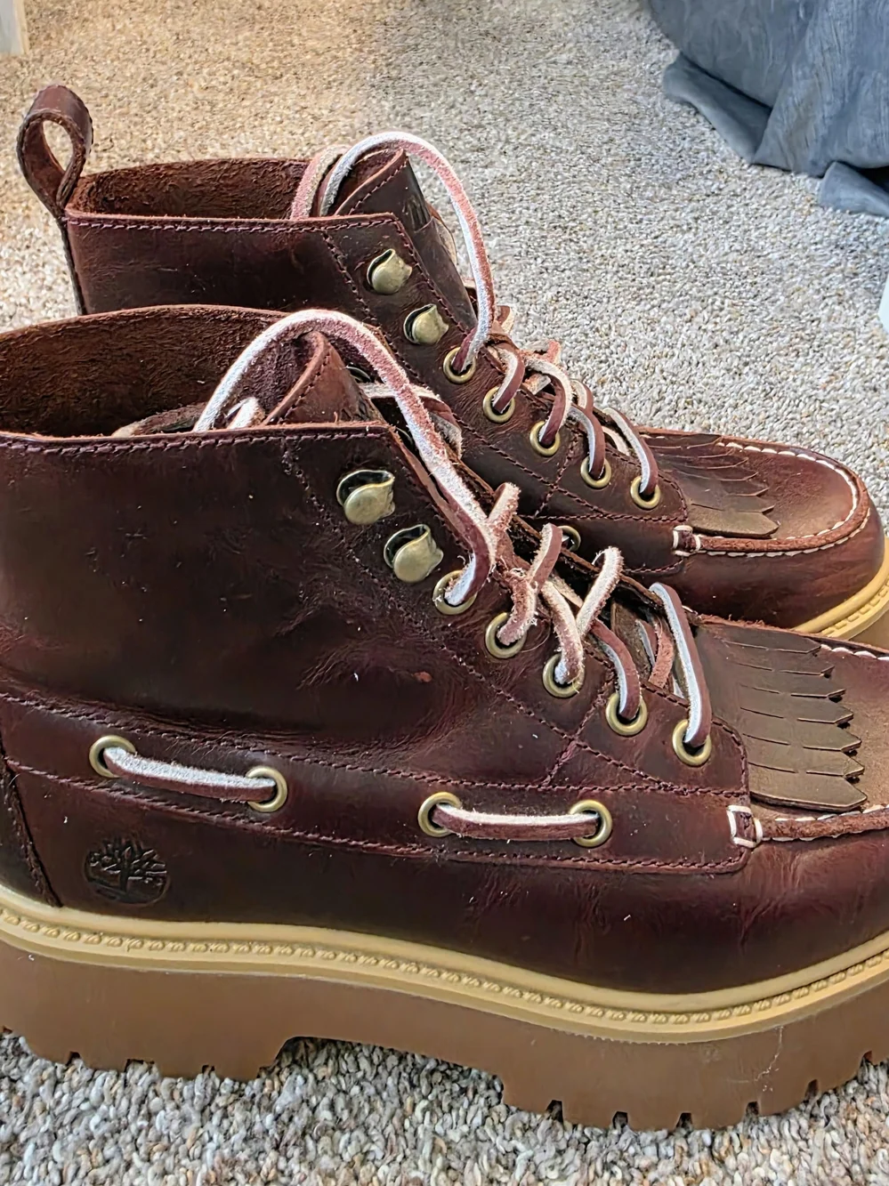 Timberland Men's Burgundy Leather Kiltie Lace-Up Work Boots - Picture 2 of 6